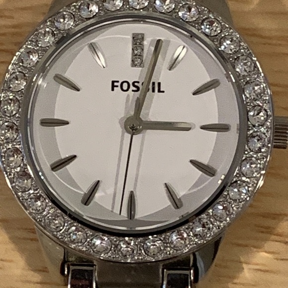 Fossil ES2362 Jesse Crystal Watch - Picture 8 of 15